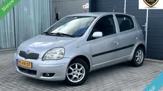 Grijs Gebruikt 2005 Toyota Yaris Hatchback | € 1.750 (Super prijs)