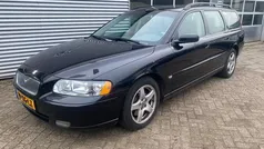 Zwart, metallic lak Gebruikt 2006 Volvo V70 Stationwagen | € 1.999 (Eerlijke prijs)
