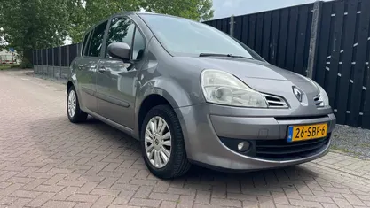 Occasion Renault Modus Dynamique 103 PK (75 kW) 2011 Mpv MPV