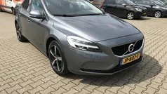 Grijs Gebruikt 2016 Volvo V40 Stationwagen | € 14.950 (Eerlijke prijs)