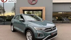 Gebruikt 2024 VW T-Roc Style SUV | € 32.945 (Eerlijke prijs)