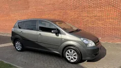 Grijs Gebruikt 2007 Toyota Verso MPV | € 3.250 (Goede deal)
