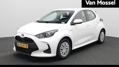 Gebruikt 2021 Toyota Yaris Hybrid Active Hatchback | € 18.900 (Goede deal)