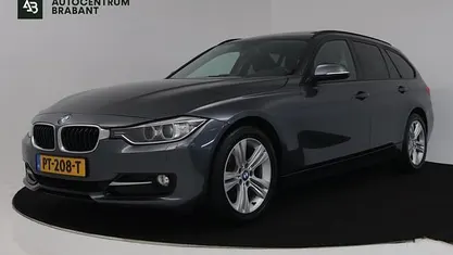 Grijs Occasion 2013 BMW 318 Sport Line Stationwagen | € 7.445 (Goede deal)