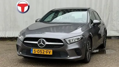 Occasion Mercedes A180 Premium Plus 136 PK (100 kW) 2023 Grijs (metallic) Hatchback