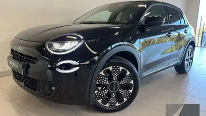 Gebruikt 2023 Fiat 600 La Prima Stationwagen | € 22.950 (Eerlijke prijs)