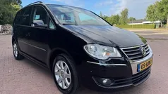Zwart Gebruikt 2009 VW Touran Highline MPV | € 3.600 (Eerlijke prijs)