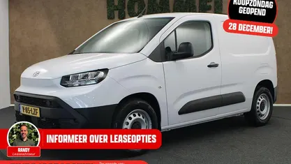 Wit Nieuw 2025 Toyota Proace City City MPV | € 22.500 (Super prijs)