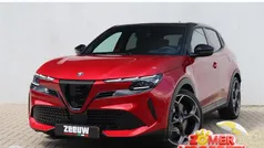 Rood Gebruikt 2025 Alfa Romeo Junior Veloce SUV | € 47.450 (Eerlijke prijs)