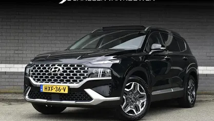 Zwart Gebruikt 2022 Hyundai Santa Fe Premium SUV | € 37.885 (Eerlijke prijs)