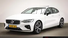 Gebruikt 2019 Volvo S60 R-Design Sedan | € 30.245 (Eerlijke prijs)