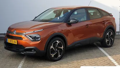 Oranje Occasion 2021 Citroën C4 Feel SUV | € 17.395 (Eerlijke prijs)