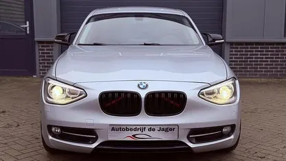 Grijs Gebruikt 2013 BMW 116 Hatchback | € 5.995 (Goede deal)