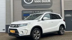 Wit, metallic lak Gebruikt 2020 Suzuki Vitara SUV | € 18.495 (Super prijs)