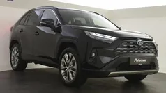 Zwart Gebruikt 2024 Toyota RAV4 Executive SUV | € 49.899 (Eerlijke prijs)