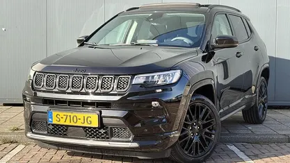 Zwart Gebruikt 2023 Jeep Compass SUV | € 30.900 (Eerlijke prijs)