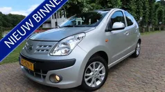 Grijs, metallic lak Gebruikt 2010 Nissan Pixo Acenta Hatchback | € 1.850 (Eerlijke prijs)
