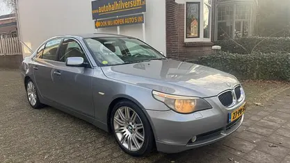 Grijs Occasion 2004 BMW 520 Sedan | € 2.999 (Eerlijke prijs)
