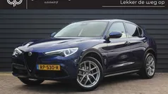 Blauw, metallic lak Gebruikt 2018 Alfa Romeo Stelvio SUV | € 26.900 (Super prijs)