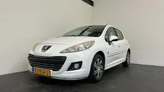 Wit Gebruikt 2012 Peugeot 207 Urban Move Hatchback | € 4.449 (Eerlijke prijs)