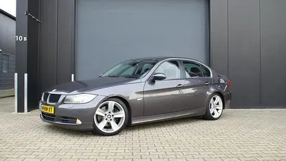 Occasion 2005 BMW 330 Sedan | € 4.950 (Super prijs)