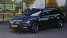 Zwart Gebruikt 2023 Skoda Superb Business Line Stationwagen | € 36.450 (Eerlijke prijs)