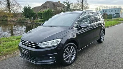 Gebruikt 2022 VW Touran Highline MPV | € 29.995 (Super prijs)
