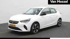 Wit Gebruikt 2023 Opel Corsa-e Elegance Hatchback | € 18.740 (Eerlijke prijs)