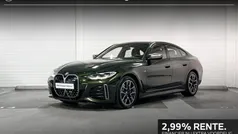 Sanremo green metallic (groen metallic) Gebruikt 2023 BMW i4 Basis Sedan | € 56.900 (Eerlijke prijs)