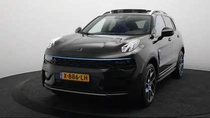 Zwart Gebruikt 2024 Lynk & Co 01 SUV | € 29.845 (Eerlijke prijs)