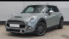 Gebruikt 2018 Mini Cooper S Comfort Hatchback | € 22.950 (Eerlijke prijs)