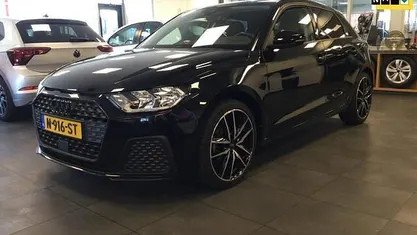 Zwart Occasion 2022 Audi A1 Sportback Proline Hatchback | € 18.850 (Goede deal)