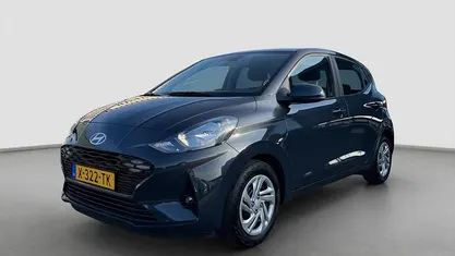 Grijs Occasion 2024 Hyundai i10 Comfort Hatchback | € 15.895 (Eerlijke prijs)
