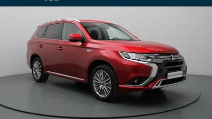 Gebruikt 2025 Mitsubishi Outlander P-HEV Intense SUV | € 24.990 (Super prijs)