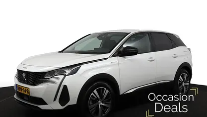 Wit Occasion 2025 Peugeot 3008 Allure SUV | € 24.940 (Goede deal)