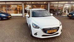 Wit Gebruikt 2015 Mazda 2 Hatchback | € 14.750 (Eerlijke prijs)