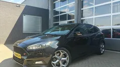 Gebruikt 2016 Ford Focus ST Hatchback | € 17.800 (Goede deal)