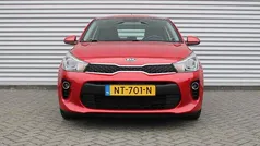 Rood Gebruikt 2017 Kia Rio Hatchback | € 9.750 (Eerlijke prijs)