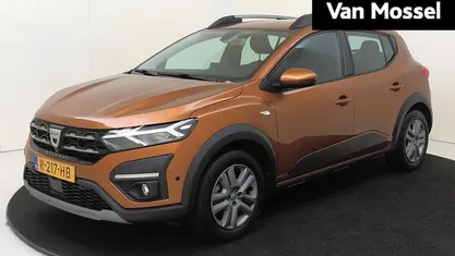 Oranje Gebruikt 2022 Dacia Sandero Comfort Hatchback | € 15.935 (Eerlijke prijs)