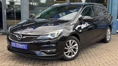 Zwart Gebruikt 2020 Opel Astra Elegance Stationwagen | € 11.950 (Goede deal)