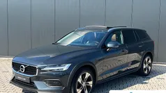 Grijs Gebruikt 2019 Volvo V60 CC Pro Stationwagen | € 31.935 (Eerlijke prijs)
