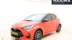 Rood Gebruikt 2021 Toyota Yaris Hybrid Edition Hatchback | € 22.945 (Eerlijke prijs)