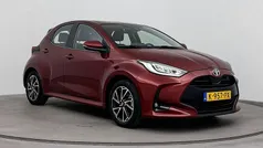 Rood Gebruikt 2021 Toyota Yaris Hybrid Hatchback | € 20.999 (Eerlijke prijs)