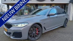 Grijs Gebruikt 2021 BMW 530e M Sport Stationwagen | € 39.945 (Eerlijke prijs)