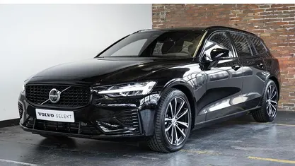 Occasion 2025 Volvo V60 Plus Stationwagen | € 44.950 (Eerlijke prijs)
