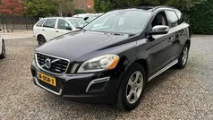 Zwart, metallic lak Gebruikt 2010 Volvo XC60 R-Design SUV | € 6.249 (Eerlijke prijs)