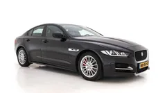 Zwart Gebruikt 2017 Jaguar XE R-Sport Sedan | € 12.945 (Eerlijke prijs)