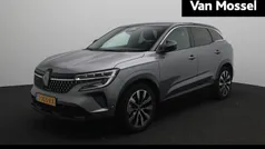 Twotone gris schiste / noir etoilé Gebruikt 2023 Renault Austral Techno SUV | € 33.540 (Goede deal)