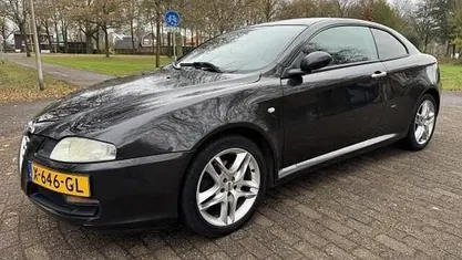 Occasion Alfa Romeo GT Distinctive 166 PK (122 kW) 2005 Zwart Coupé