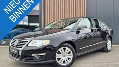 Gebruikt 2009 VW Passat Highline Sedan | € 5.499 (Eerlijke prijs)